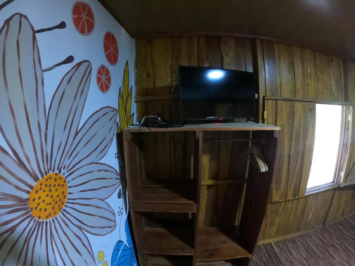 Tree House Samanea Lodge Пуэрто-Лимон Экстерьер фото