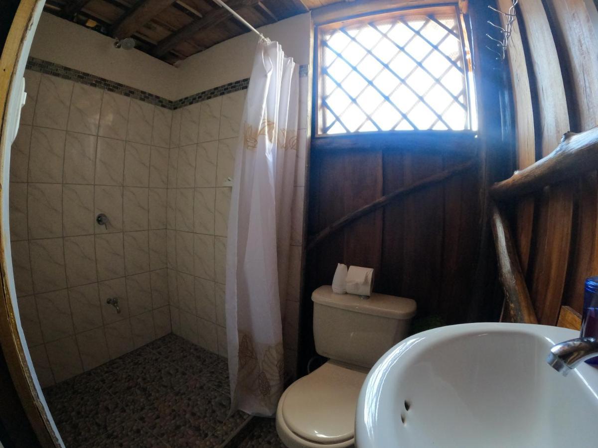 Tree House Samanea Lodge Пуэрто-Лимон Экстерьер фото